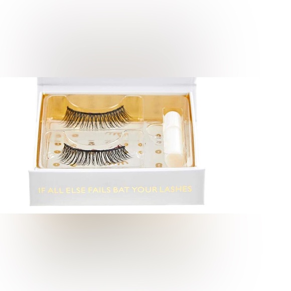 Battington Monroe 3D Silk Lashes with Mini Glue - Picture 5 of 5